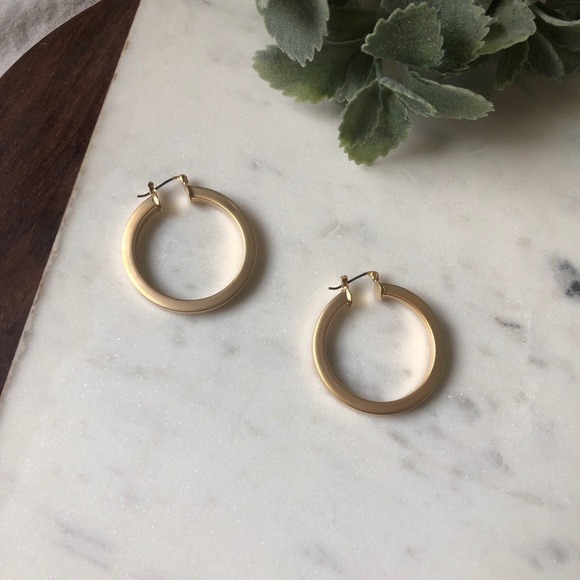 The Winnie - Vintage Matte Gold Hoop Earring - Picture 1 of 8